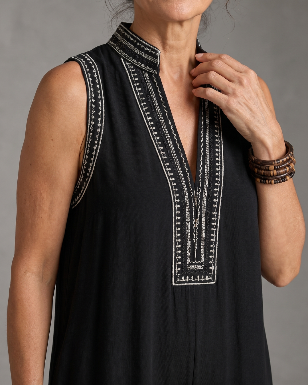 Velmira | Sleeveless Wide Leg Jumpsuit with Embroidered V-Neck