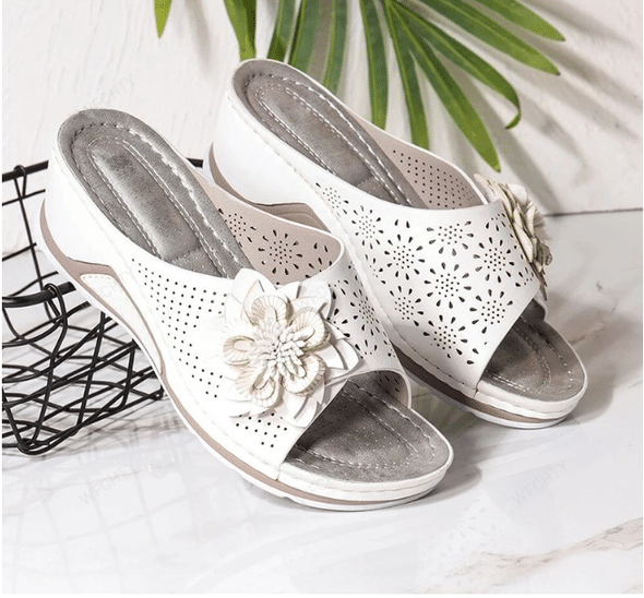 Juliette™ — Supportive and Cozy Slip-On Sandals