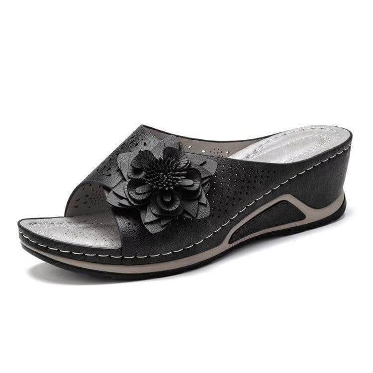 Juliette™ — Supportive and Cozy Slip-On Sandals