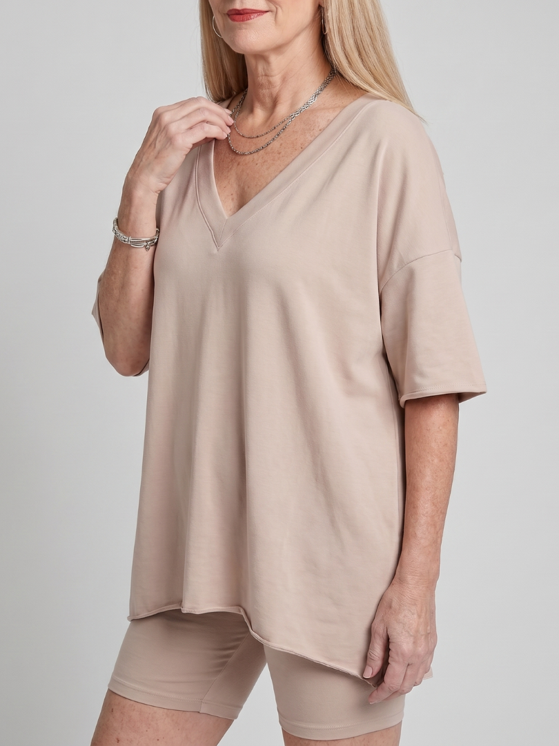 Lucinda | Relaxed Fit V-Neck Top and Shorts Set