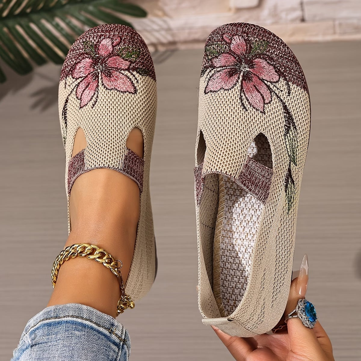 Rosalie™ — Chic Ergonomic Ballet Flats Featuring a Floral Design