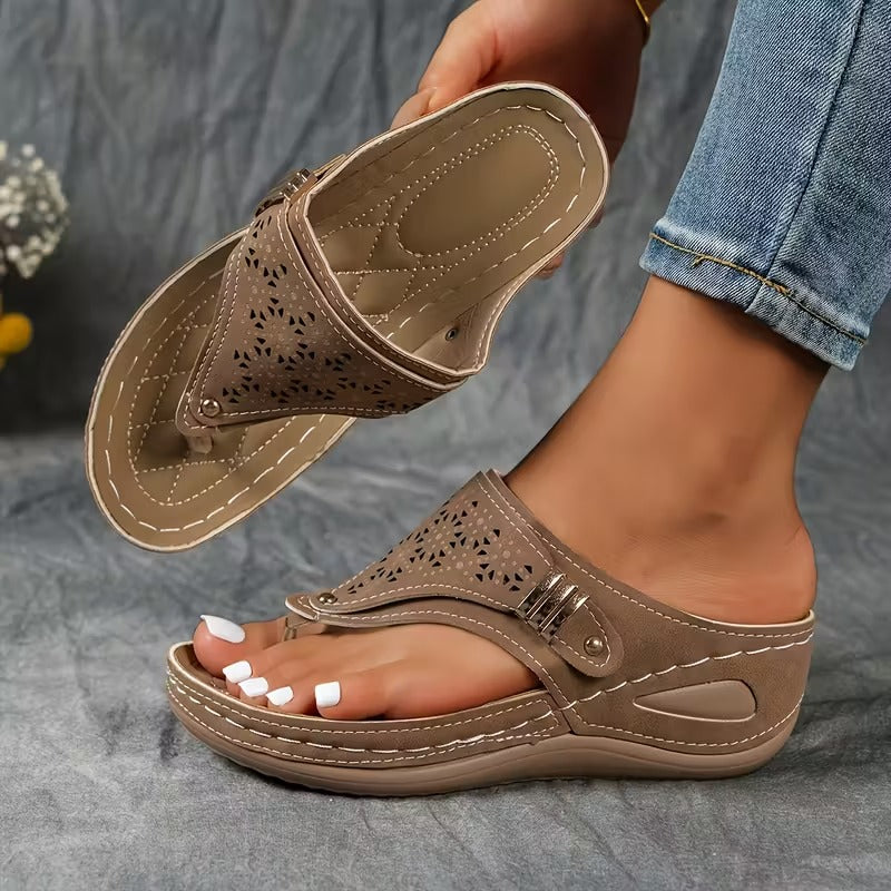 Hayley - Cozy Wedge Sandals for Ultimate Comfort