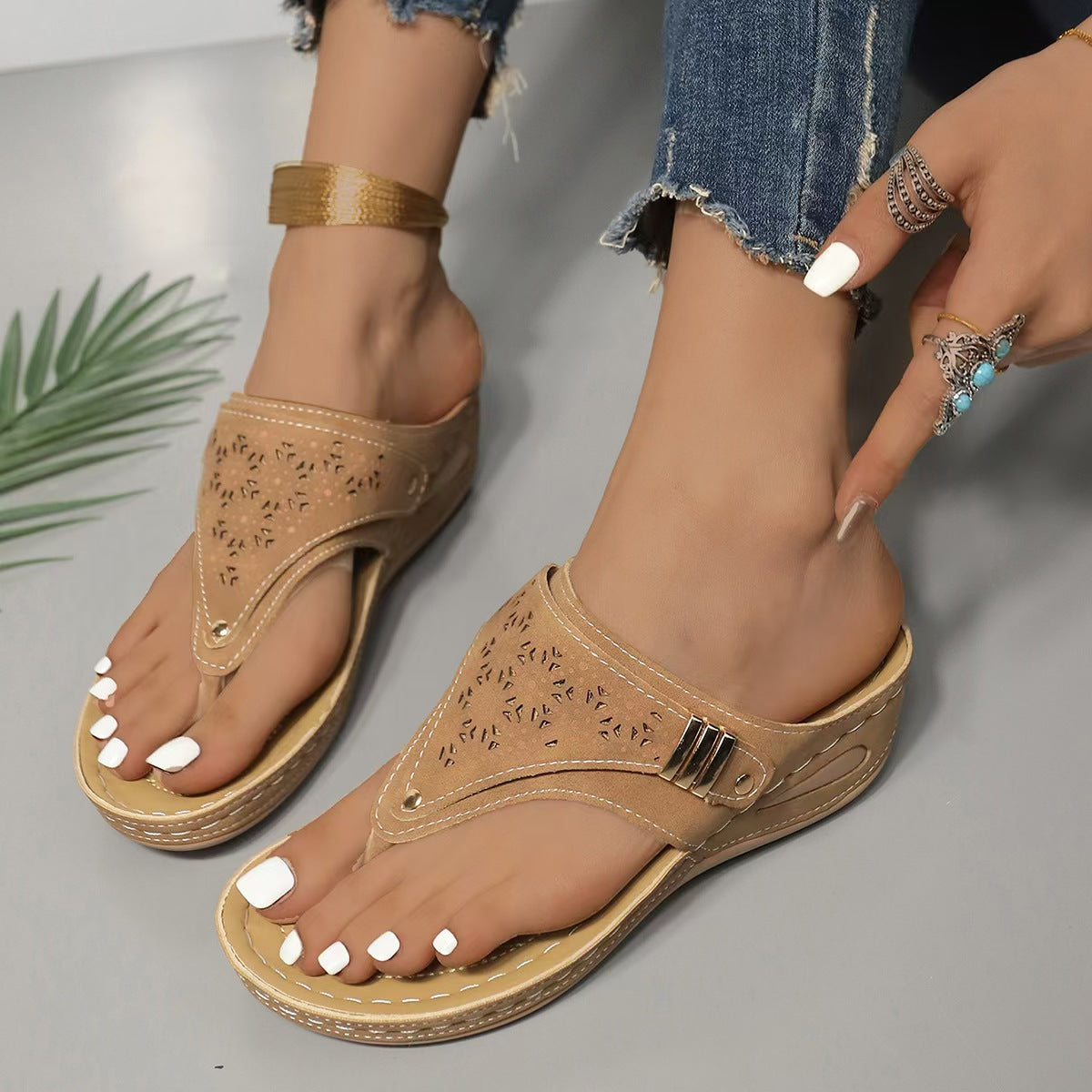 Hayley - Cozy Wedge Sandals for Ultimate Comfort